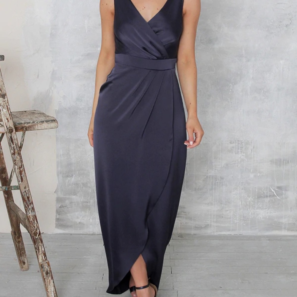 Sleeveless navy satin dress
